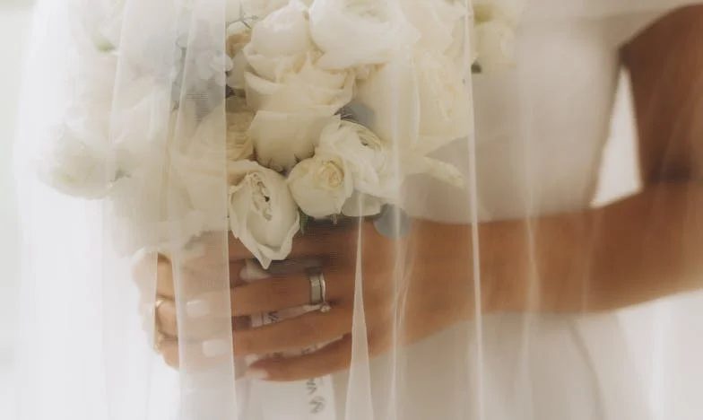 Nu am putut să-i spun soacrei adevărul despre infertilitatea soțului meu – Povestea mea cu un băiat de mamă într-o familie românească