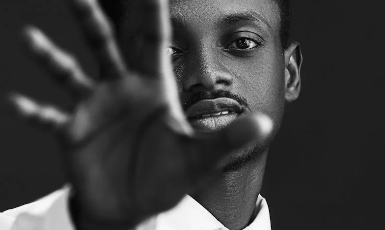 Prețul tăcerii: Cum am devenit străină în propria mea casă