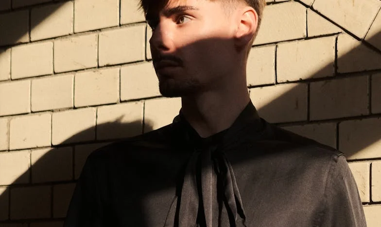 Când mama-soacră a întrebat: „Ei, facem creditul?” – iar eu eram invizibilă. Povestea mea despre cum m-am întors la mama