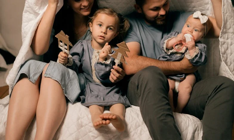 În umbra trădării: Doisprezece ani de tăcere