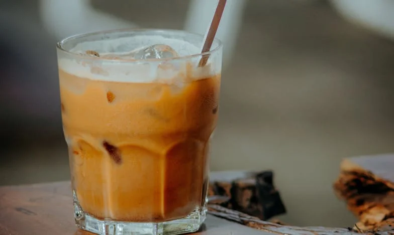 Între datoria față de familie și dreptul la fericire: Povestea unei surori sfâșiate