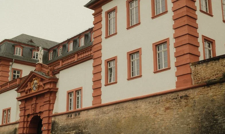 Între două focuri: Când soacra mea a vrut să-și schimbe viața