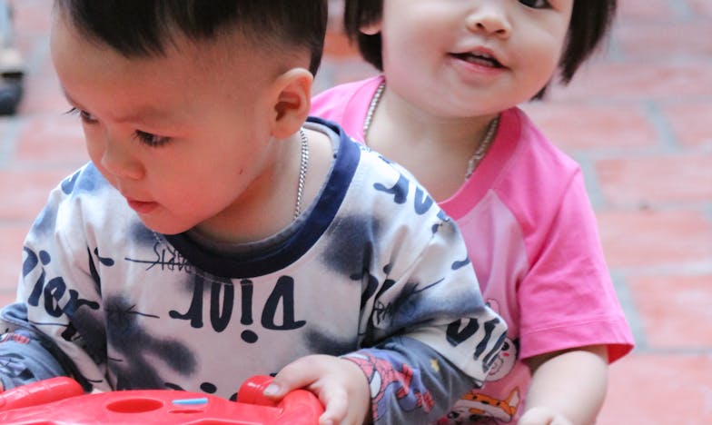 Între două focuri: Lupta mea pentru dreptate în familia Nagy