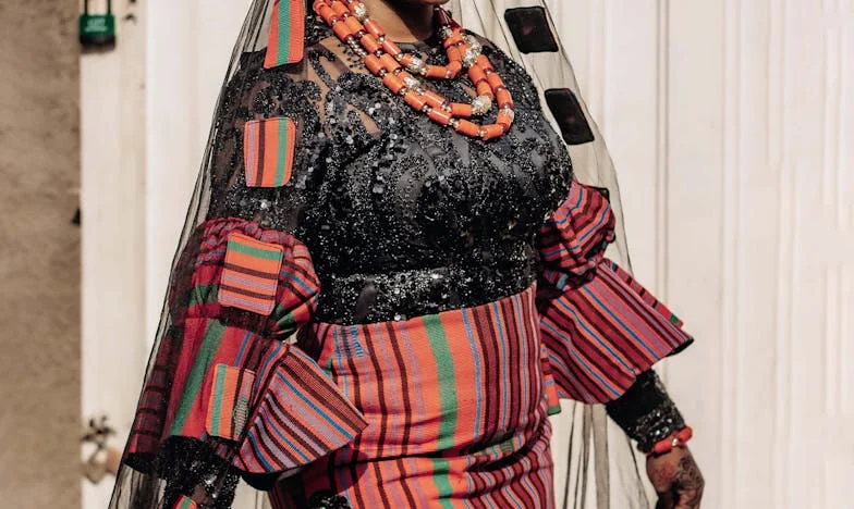 Între două lumi: Povestea unei mame captive între tradiție și nevoia de liniște