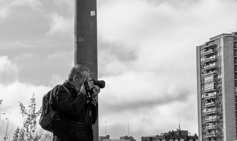 „Mama, vino la noi!” – Poveste despre singurătate și așteptările familiei