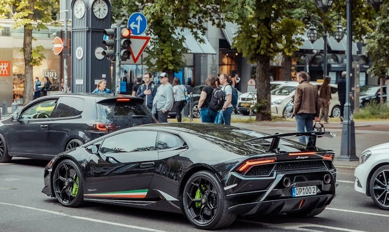 O viață sub ceasul soacrei: Lupta mea pentru identitate