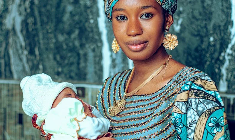 Umbra pe care n-am văzut-o niciodată: Povestea unei mame și a fiului ei străin