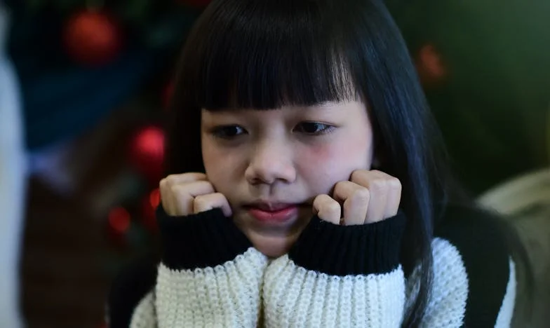 Umbra unei străine în fotografia de la team building