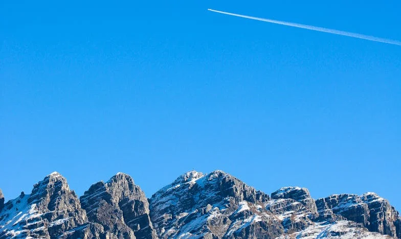 „Aici nu e pensiune!” – Cum familia mi-a furat liniștea la malul lacului și de ce a trebuit să învăț să spun „nu”