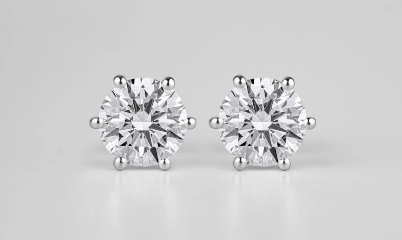 Casa împărțită: Povestea unei mame vitrege în România