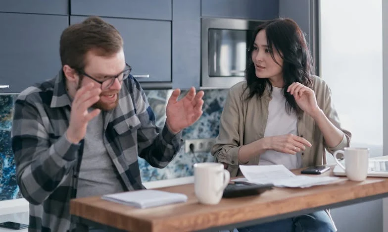 Mama a ales pe el, nu pe mine: Povestea unei fiice uitate