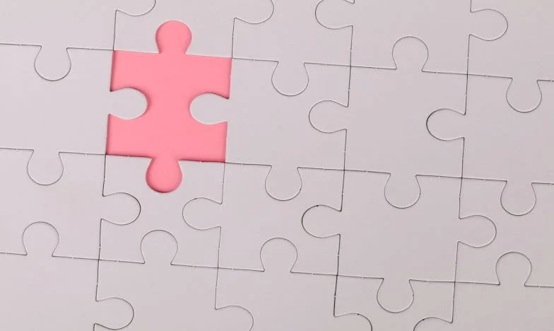 „Mi-a spus că sunt o egoistă și că i-am furat viitorul” – Povestea mea despre sacrificiu, trădare și o fiică ce nu mă mai recunoaște