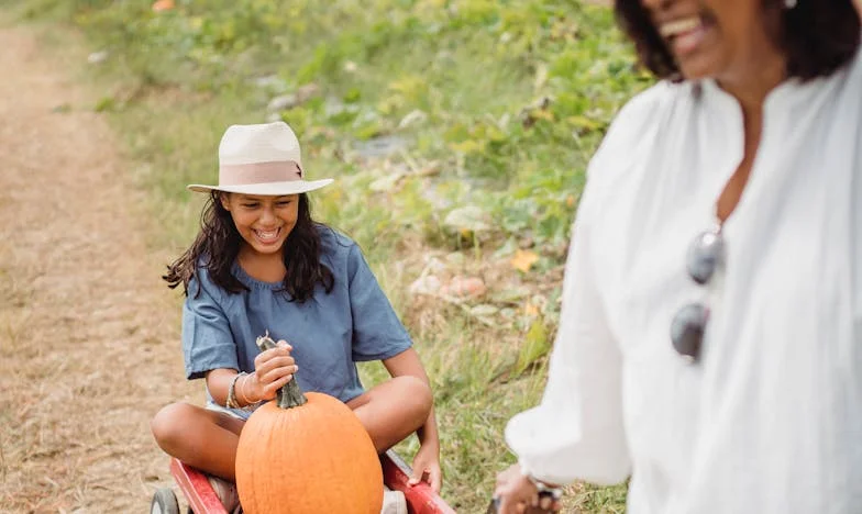 O palmă în cafenea: când mama mea a fost umilită și eu nu am fost acolo