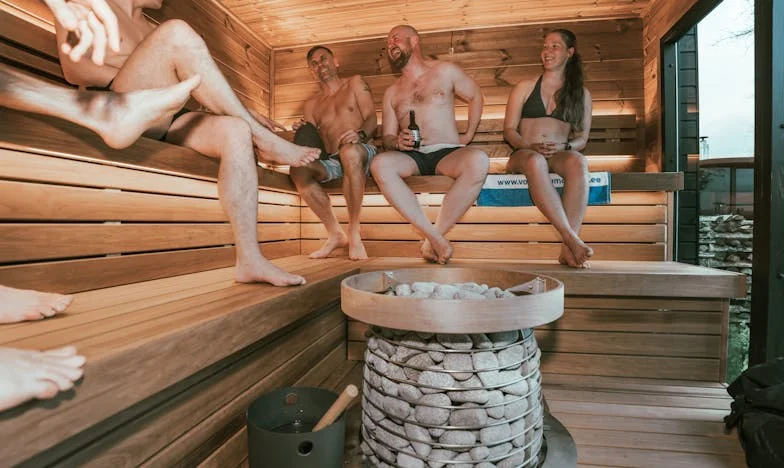 Răscrucea dintre rădăcini și bani: Povestea mea din satul românesc