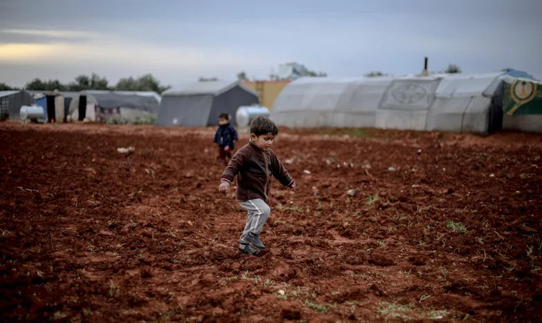 „Tată, femeia aceea seamănă cu mama…” – Povestea care mi-a schimbat viața pentru totdeauna