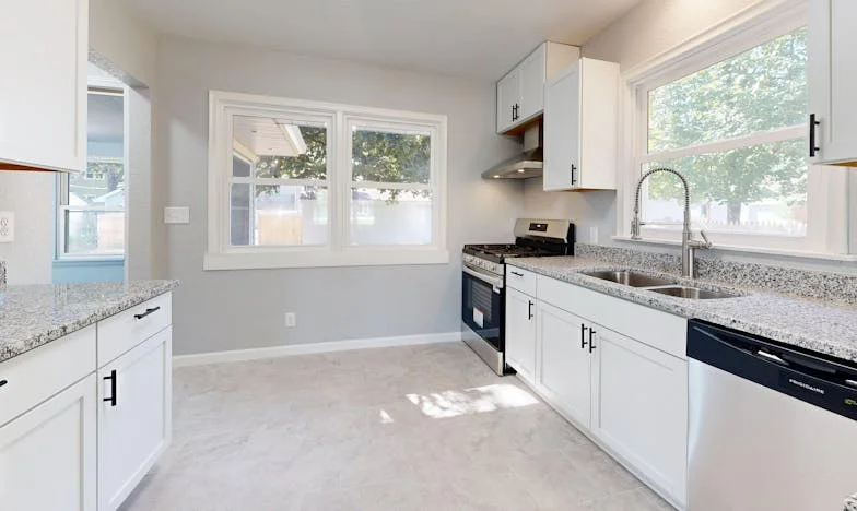 Umbra Secretelor din Casa Bunicilor: O Poveste Despre Adevăr, Rușine și Iertare