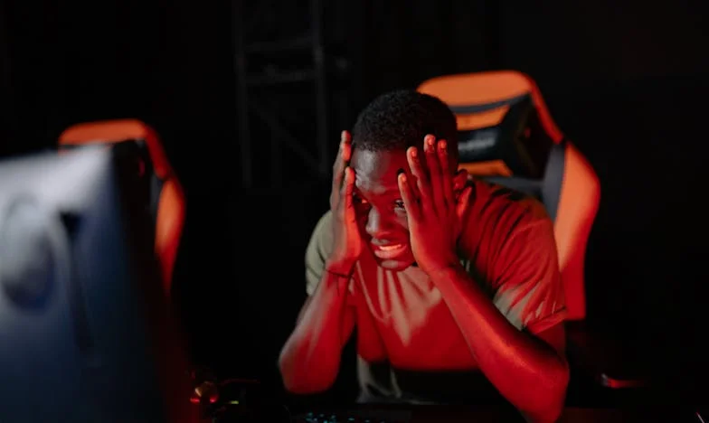 Umbrele trecutului în casa noastră: Povestea unei familii recompuse