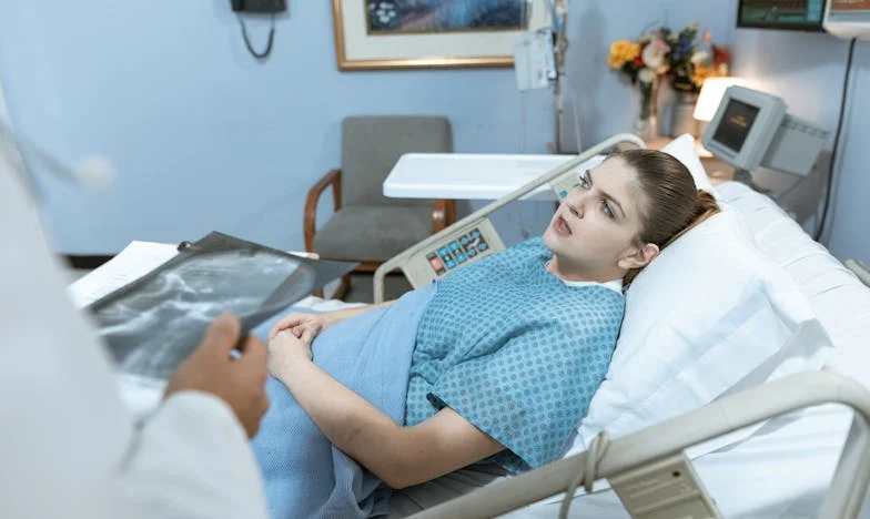 Bucuria dublă și umbra secretelor: Cum nașterea gemenilor mei a dezgropat trecutul familiei