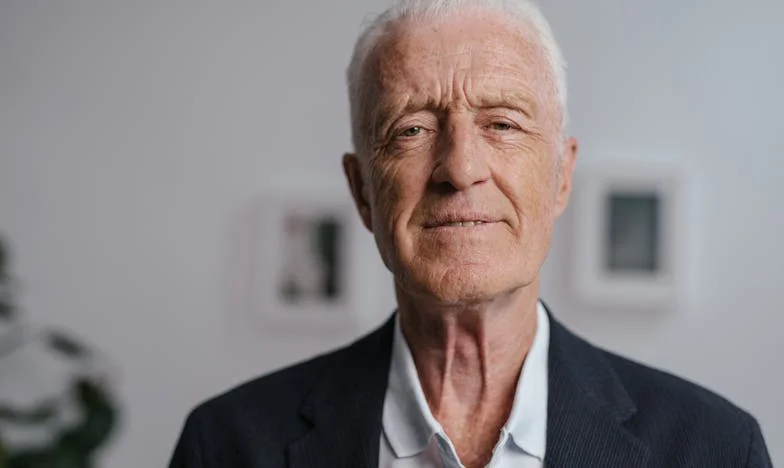 Cadouri cu gust amar: Povestea unei familii românești între așteptări și înțelegere