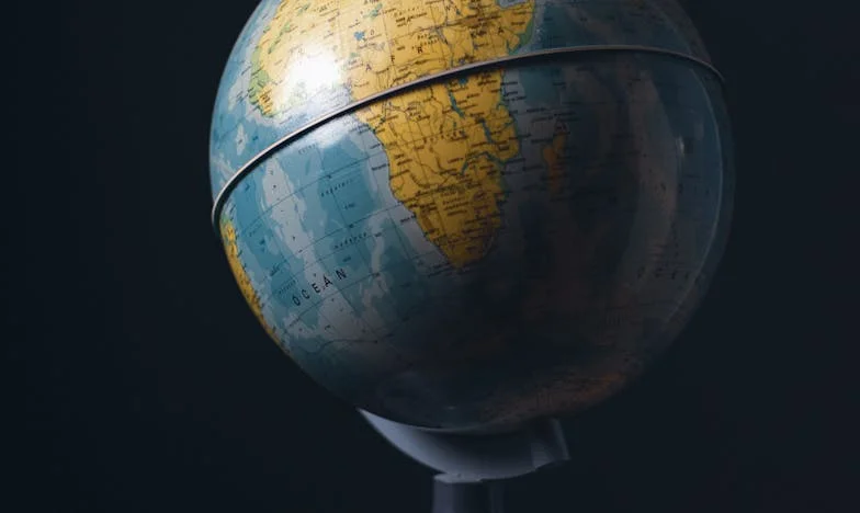 „Fă-ți bagajele și mută-te la noi!” – Povestea mea despre granițe, familie și curaj