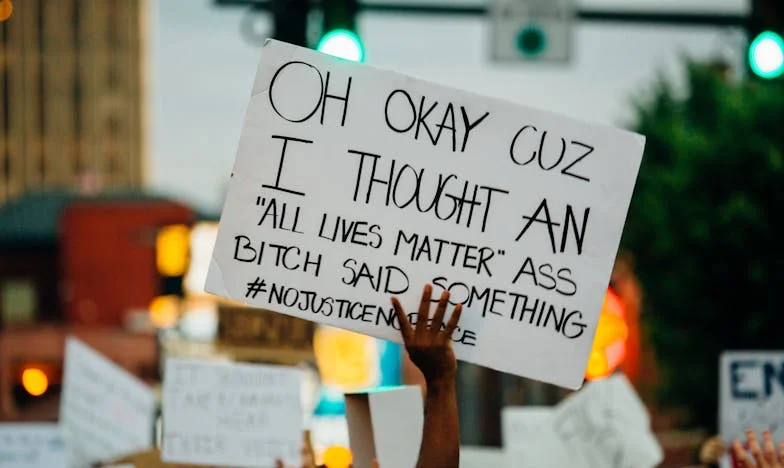 Fiica ascunsă: Adevărul care mi-a sfâșiat familia și sufletul