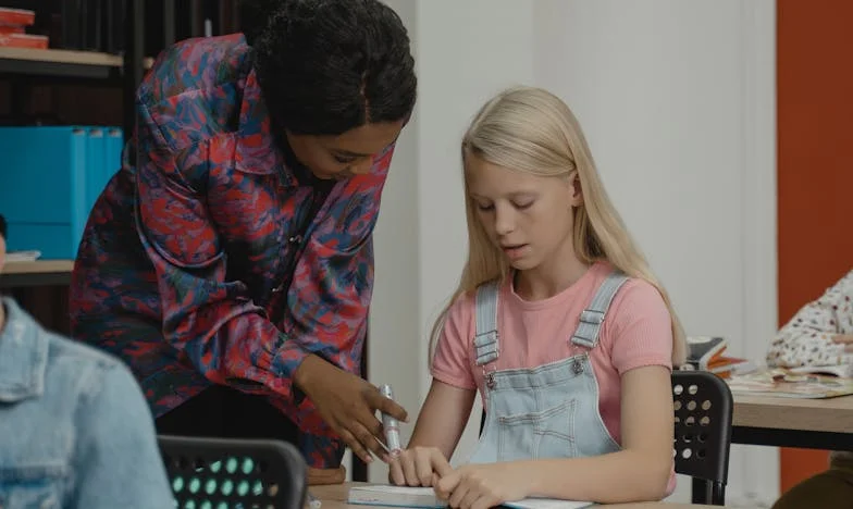 Soacra mea se laudă cu gestul nobil al fiului său la divorț, dar adevărul e mult mai amar