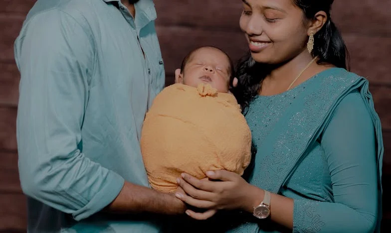 Soțul meu mergea zilnic la biserică. Am crezut că s-a întors la credință. Adevărul m-a lovit ca un trăsnet.