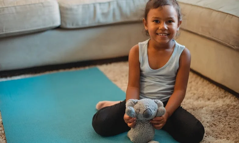 Abandonată pe marginea drumului: Povestea Mariei și a micuței Ilinca, care mi-a schimbat viața