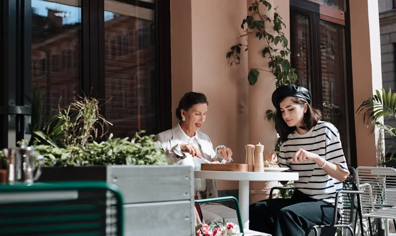 Când ajutorul soacrei mele a devenit o povară: Povestea mea despre independență și limite