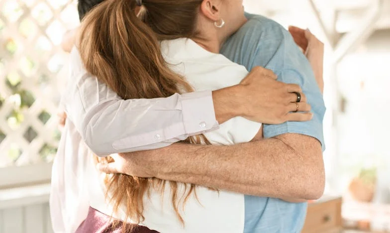 Între iubire și limite: Povestea unei bunici din România