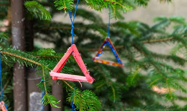 Noaptea în care tatăl meu mort m-a avertizat despre rochia primită de la soțul meu – o poveste despre secrete, trădare și iertare