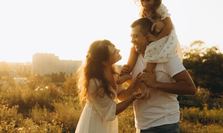 Nu pot să-mi susțin fiica și nepoții dacă își părăsește soțul: între frică și dorința de fericire