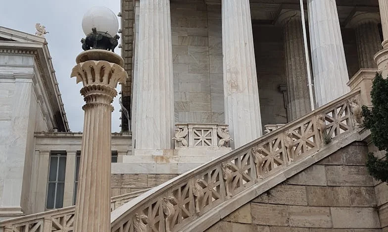 Optsprezece ani de cafea și tăcere: Adevărul pe care l-am aflat când a dispărut domnul Ilie