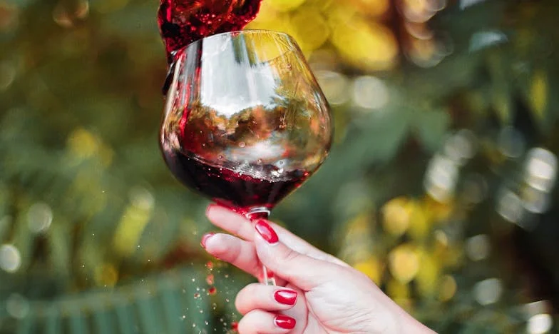 Singurătatea nu are vârstă: Povestea mea la 68 de ani, între dorința de familie și teama de a fi o povară