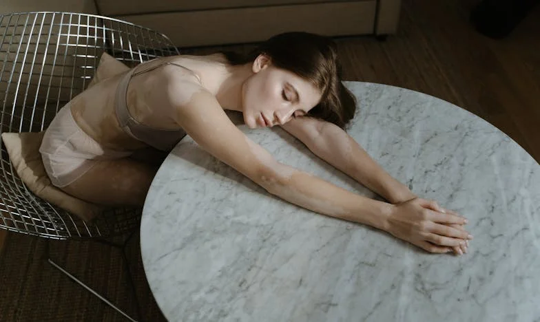 Trădare sub cearșafuri curate – povestea care mi-a schimbat viața pentru totdeauna