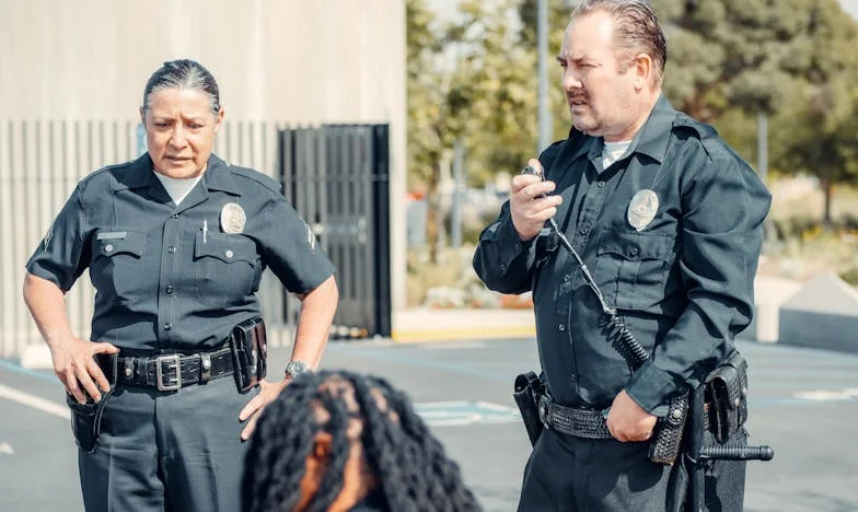 Trădarea care m-a aruncat în întuneric: Povestea mea dintr-o casă părăsită