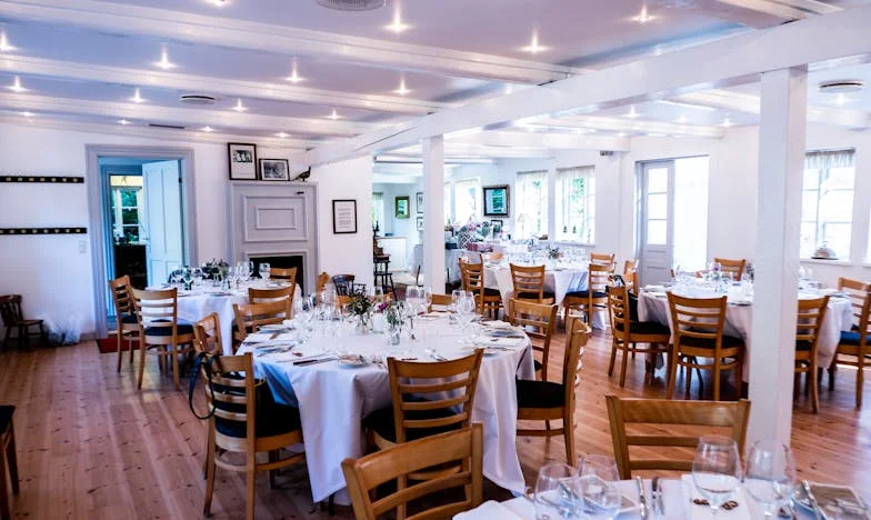 Umbra uitării: Povestea mea ca bătrân într-o lume grăbită