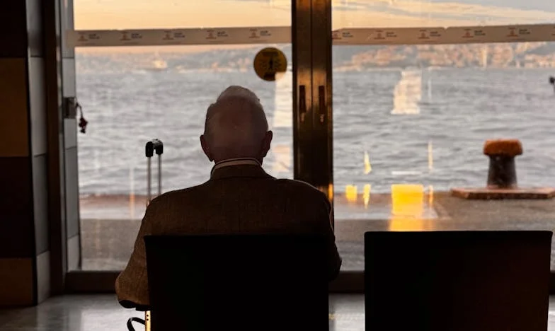 Zambelea ușii: Când dragostea și familia devin câmp de luptă