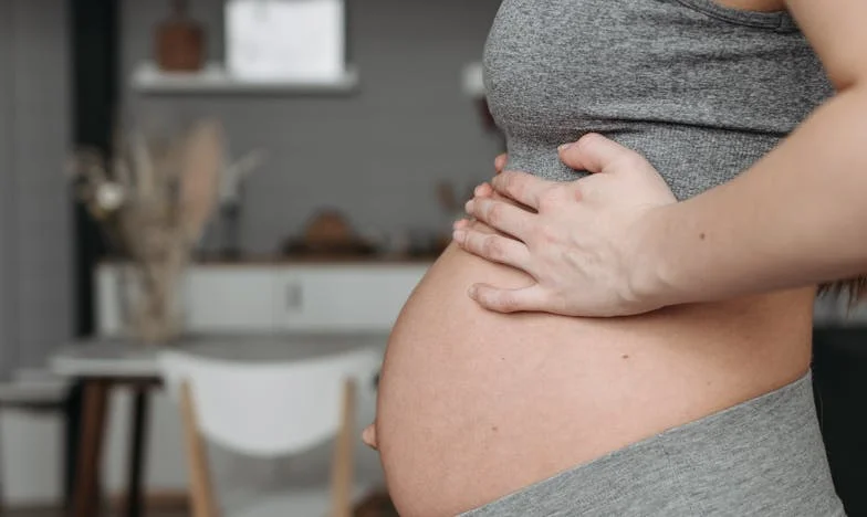 Ziua în care mi-am dat fiul și nora afară din casă: o poveste despre vină, limite și eliberare