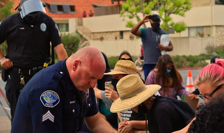 Adevărul din clasă: Când profesoara vorbește