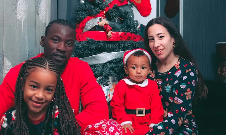 Opt ani de tăcere: Povestea mea despre sacrificiu și uitare