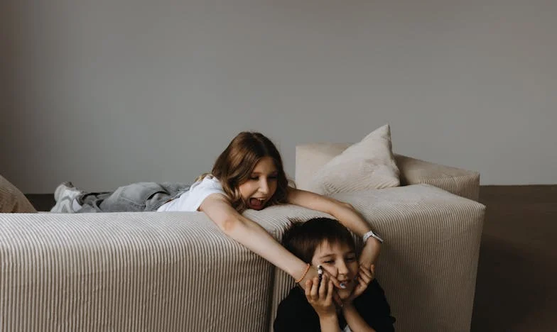 Porcul din sufragerie nu sunt eu – Povestea unei cine care mi-a schimbat viața