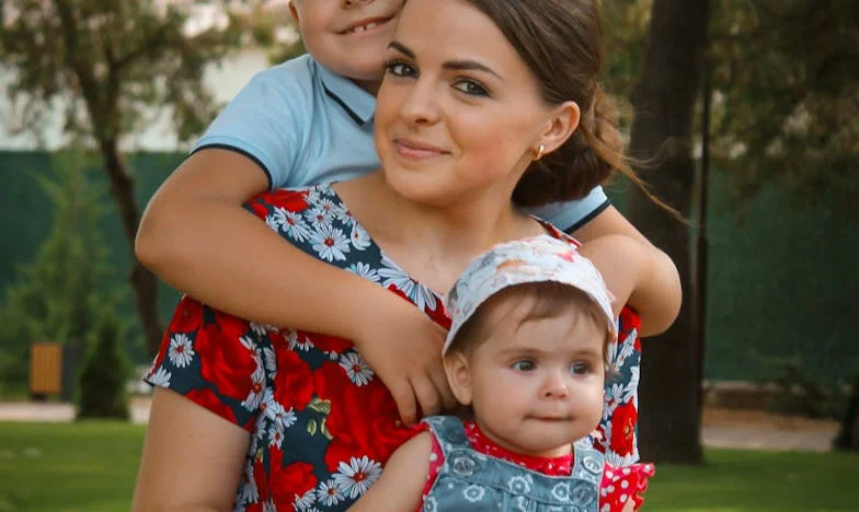 Soacra care a vrut să ne ajute… și a destrămat familia mea. Lupta mea pentru liniște și propria casă