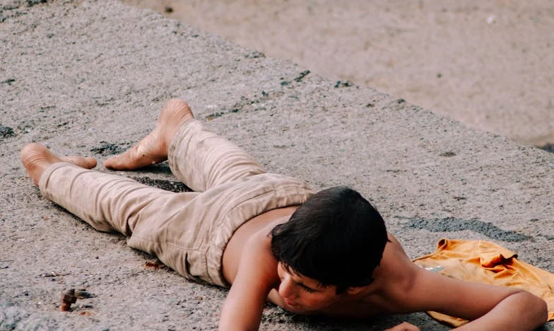 Astăzi nu mai sunteți oaspeții mei – Povestea unei mame care a învățat să spună „nu”