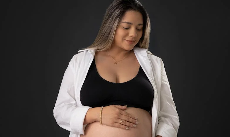 Când mama-soacră a devenit stăpâna casei mele – și cum am regăsit curajul să-mi recuperez viața