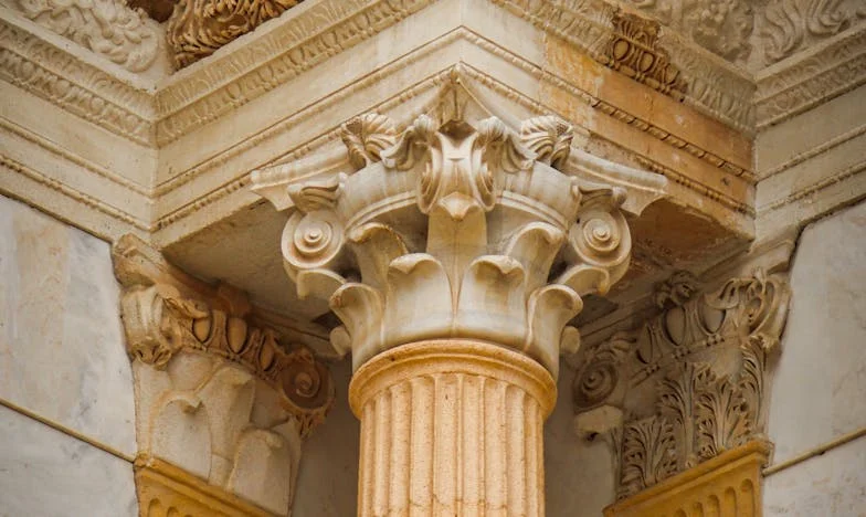 Nu te grăbi să te măriți, Emilia: Fuga unei mirese din familia tiranică a logodnicului