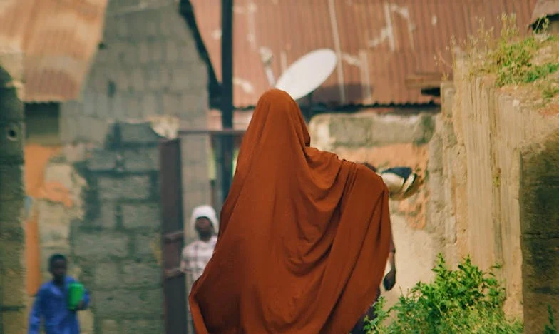 Am iubit-o ca pe fiica mea, dar m-a trădat: Povestea unei familii fără granițe