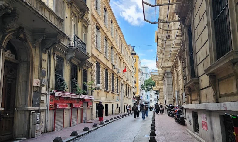 Am spus doamnei Maria că nu mai pot fi mesagera ei: Povara unei familii care nu era a mea