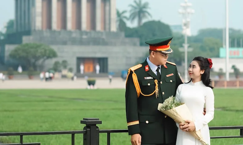 Când cea mai bună prietenă mi-a furat viața: povestea unei trădări românești