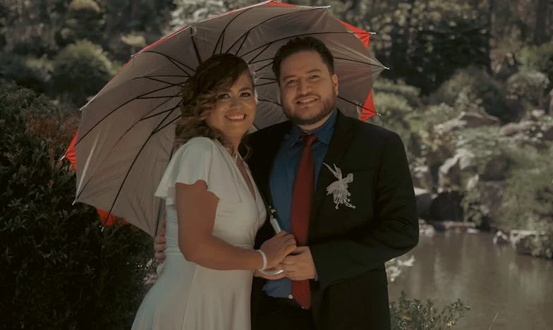 Doi gemeni, două adevăruri: Povestea mea între iubire și prejudecată